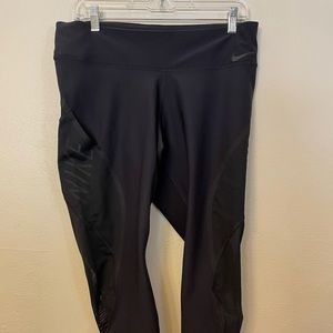 Nike cropped leggings